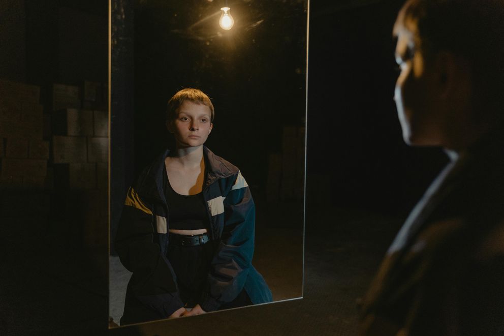 Continue Your Weight Loss Journey as a Shift Worker: Tips for Women in 2024 A woman working shifts, staying active, eating healthy meals, and maintaining her weight loss journey.